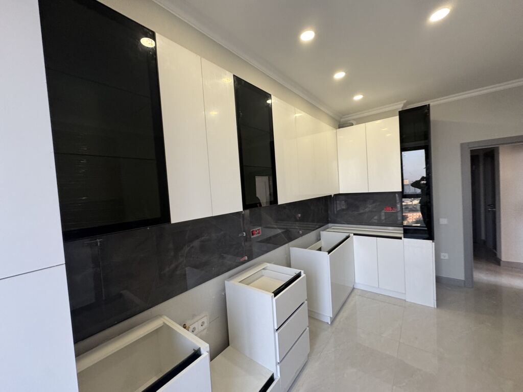 Mətbəx mebeli dəsti – modern dizayn, akril fasadlar, tam komplekt — Mətbəx mobilyası, Bakı (7)