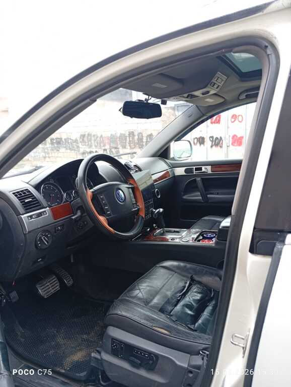 Volkswagen Touareg, 4.2 L, 2005 il, 355 861 km 77-NR-964 — Avtomobillər, Bakı (3)