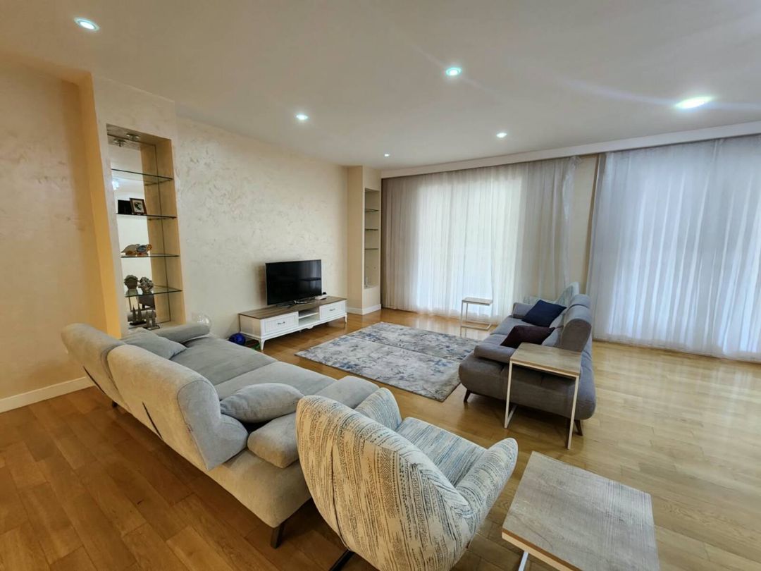 İcarəyə verilir 4 otaqlı yeni tikili 200 m² — Mənzil, Bakı (6)