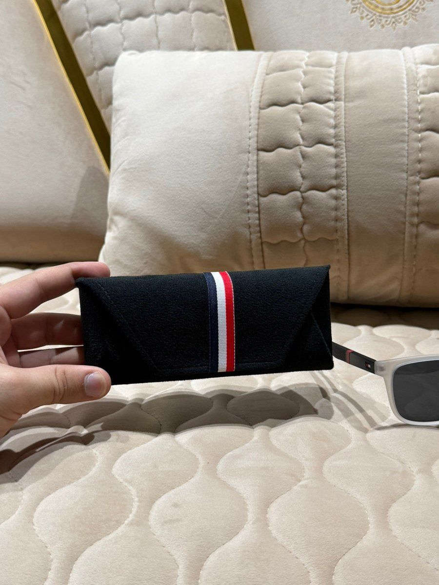 Tommy Hilfiger eynəyi — Şəxsi əşyalar, Bakı (6)