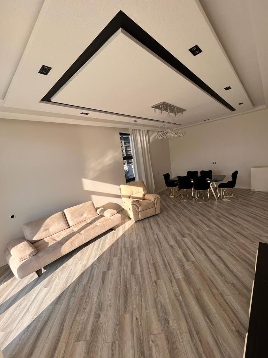 Satılır 5 otaqlı həyət evi/bağ evi 300 m² — Ev, villa, Bakı (11)