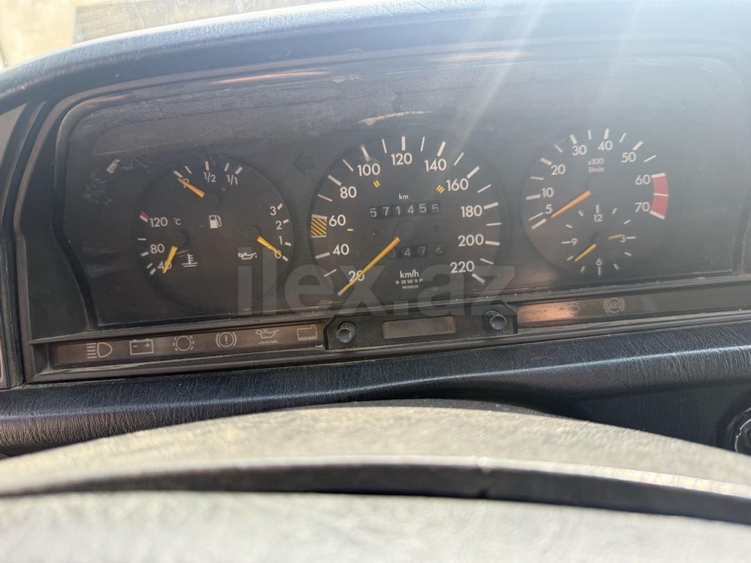 1992 Mercedes-Benz 190, 2.0 L, 1992, 571,455 km — Avtomobillər, Tovuz (6)