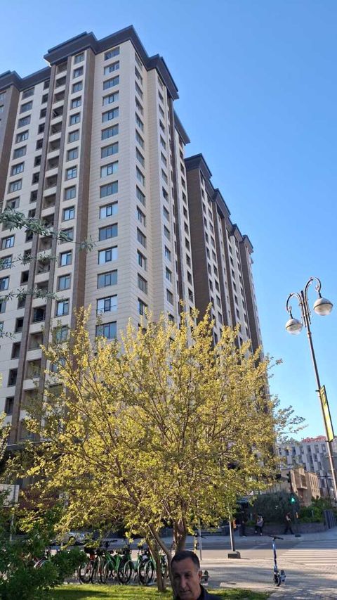 Satılır 3 otaqlı yeni tikili 165 m² — Bakı