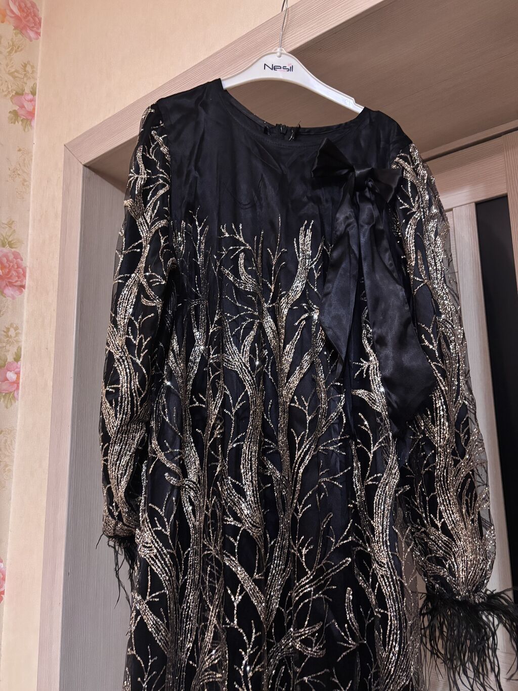 1 dəfə toya geynilib 160 manata tikdirilib 50 manata satılır. Ölçü — Toy paltarı, Saray (10)