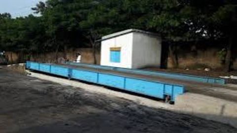 Tərəzi (qapan) — Bakı
