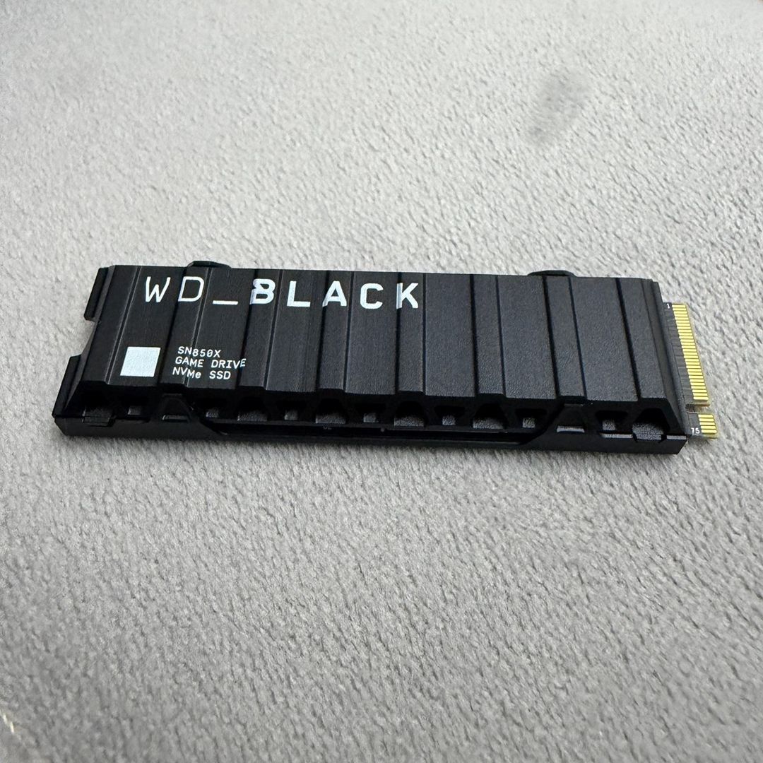 WD Black SN850X 1TB NVMe M.2 SSD with RGB Heatsink — Kompüterlər və noutbuklar, Bakı (4)