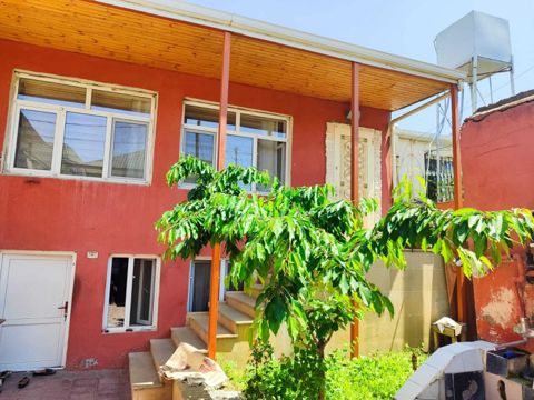 Satılır 6 otaqlı həyət evi/bağ evi 185 m² — Bakı