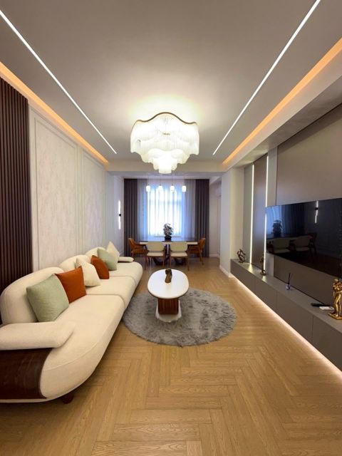 Satılır 4 otaqlı yeni tikili 142 m² — Bakı