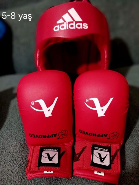 Uşaq boks/kikboks dəsti – Adidas başlıq və əlcəklər - Yaş qrupu: 5–8 — 20 ₼ · Bakı · Döyüş sənətləri Uşaq boks/kikboks dəsti – Adidas başlıq və əlcəklər - Yaş qrupu: 5–8 — Bakı