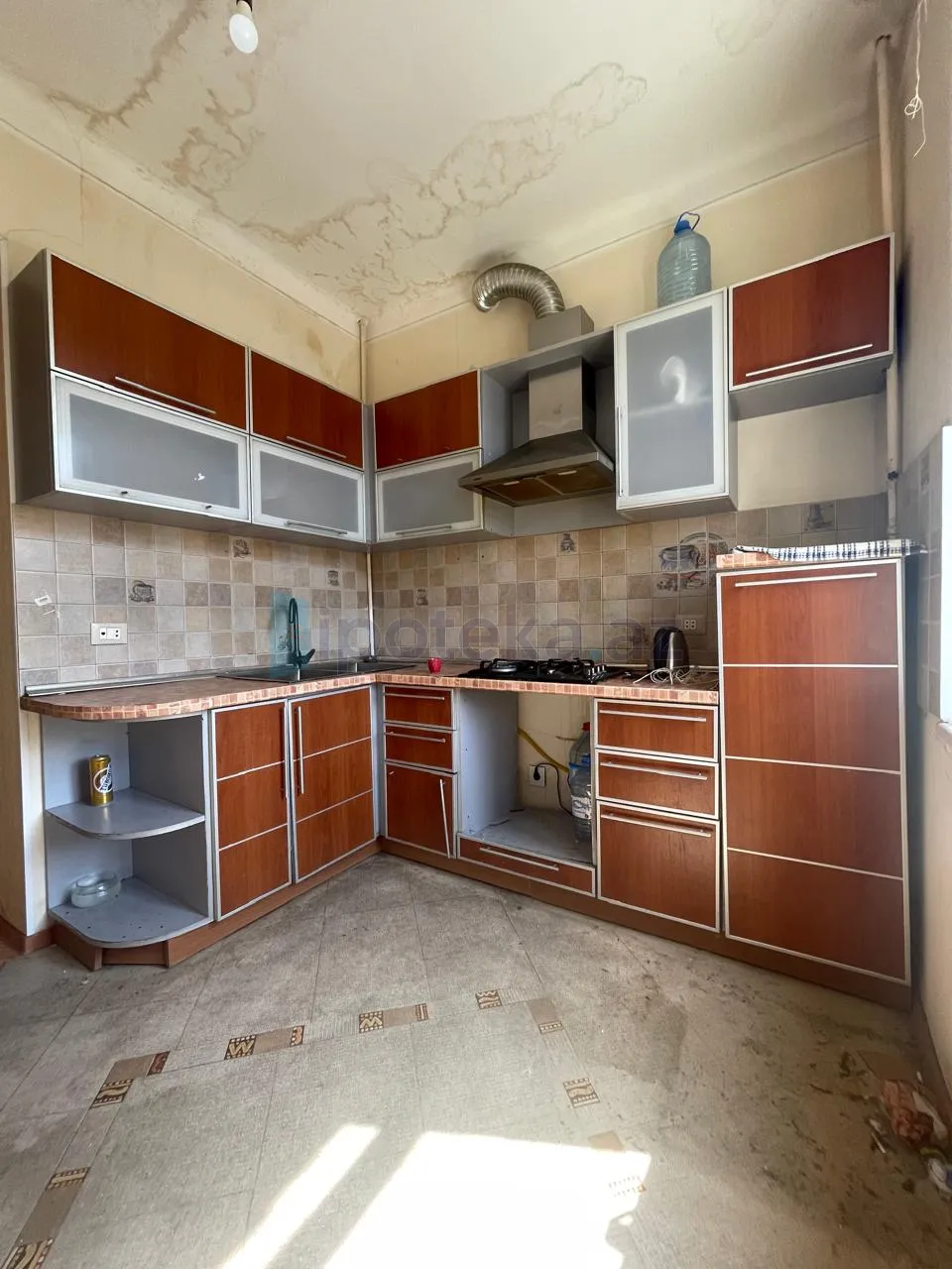Satılır: 3 Otaq, Köhnə tikili, Yasamal r., 90.00 m² — Mənzil, Bakı (6)