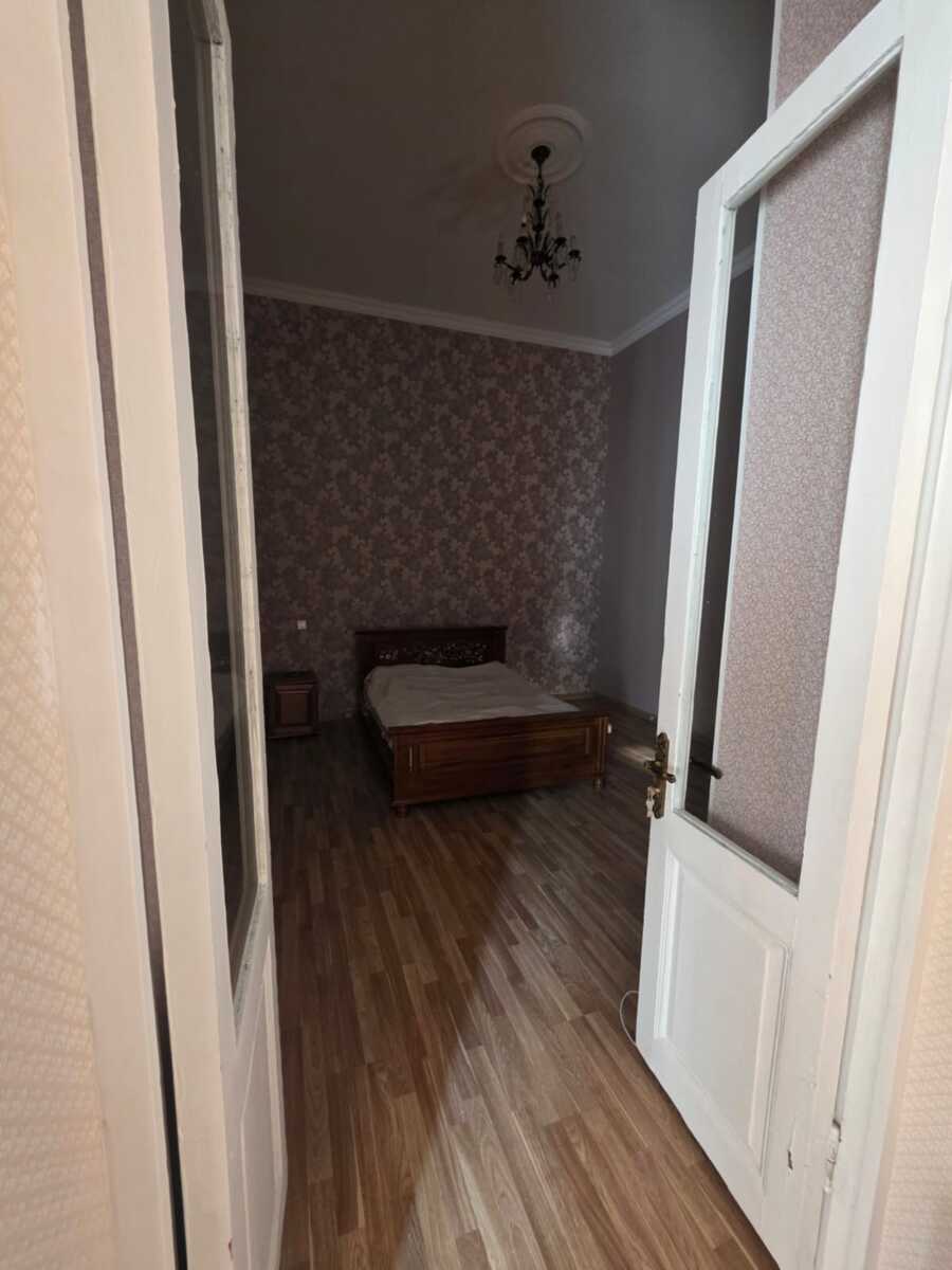 Satılır 5 otaqlı köhnə tikili 123.5 m² — Mənzil, Bakı (7)