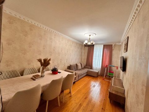 Satılır 2 otaqlı köhnə tikili 60 m² — Bakı