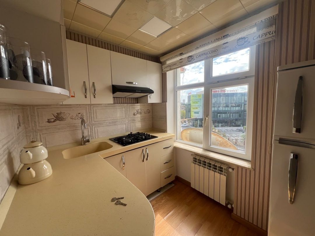 İcarəyə verilir 2 otaqlı köhnə tikili 75 m² — Mənzil, Bakı (10)
