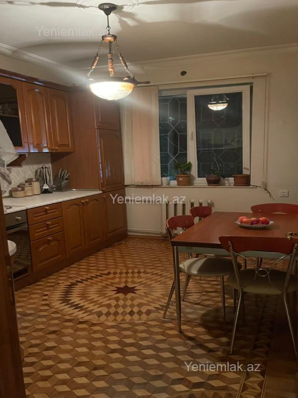Kirayə 4 otaqlı Bina evi menzil (Köhnə tikili), 100 m², Yasamal rayonu — Mənzil, Bakı (12)