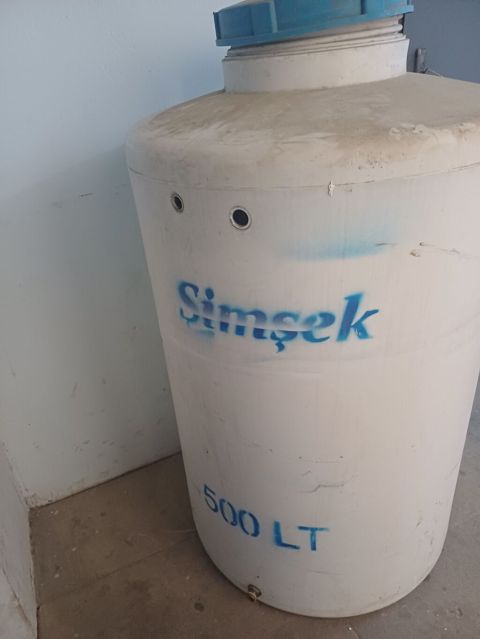 Su çəni – Şimşək, 500 litr içi göy - Tutumu: 500 LT (üzərində qeyd — 70 ₼ · Masazır · Su çənləri, kanisterləri, bochkalar Su çəni – Şimşək, 500 litr içi göy - Tutumu: 500 LT (üzərində qeyd — Masazır