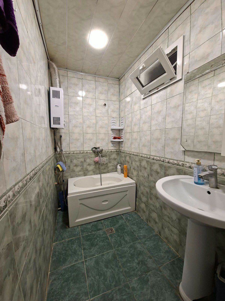 İcarəyə verilir 2 otaqlı köhnə tikili 74 m² — Mənzil, Bakı (11)