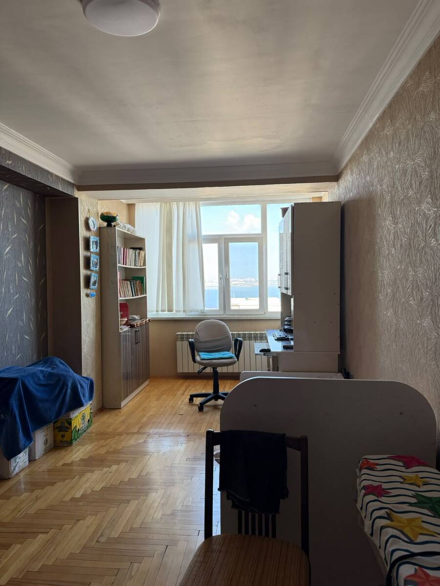 Satılır 4 otaqlı köhnə tikili 122 m² — Mənzil, Bakı (7)