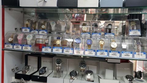 Casio qol saatları — Bakı