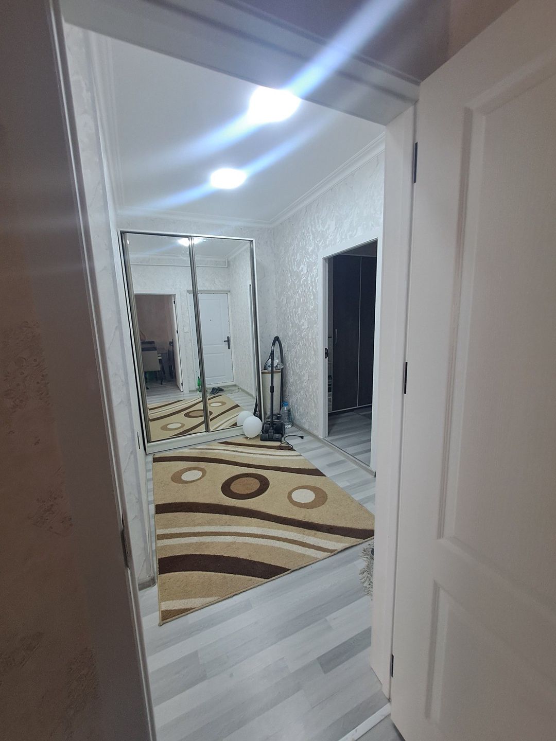 İcarəyə verilir 2 otaqlı köhnə tikili 67 m² — Mənzil, Bakı (6)