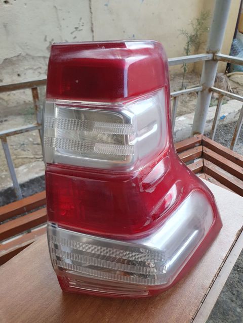 Toyota prado 2009-2014 model üçün arxa sağ stop dublikat üstdən çıxma — Bakı