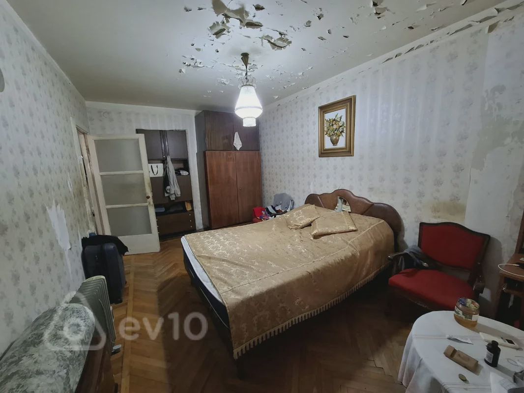 For sale: 3-room apartment (old building), 63 m² — Mənzil, Bakı (4)