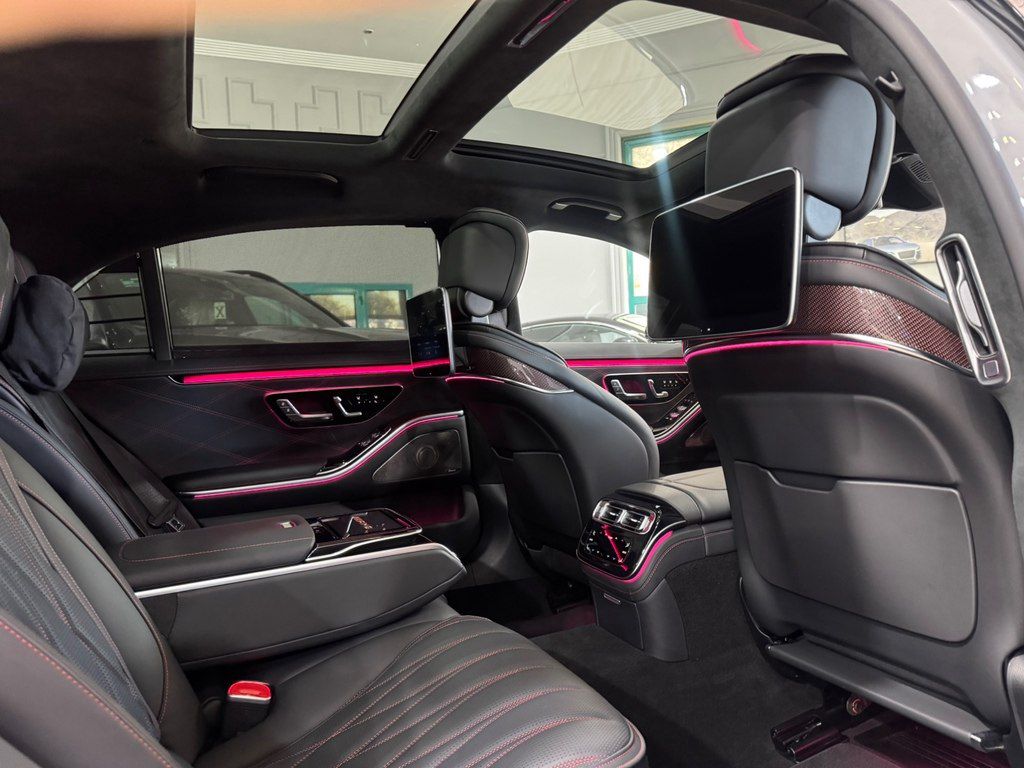 Mercedes S 63 AMG, 4.0 L, 13.1 kWh, 2024 il, 8 800 km — Avtomobillər, Bakı (12)