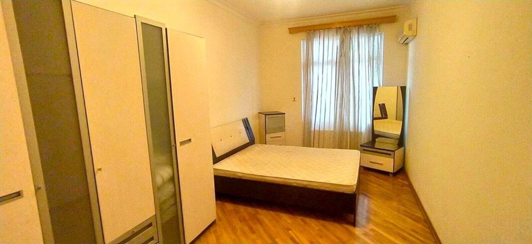Satılır 4 otaqlı yeni tikili 225 m² — Mənzil, Bakı (7)