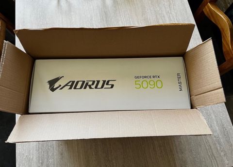 Video kart Gigabyte RTX 5090 Aorus Master Ice 32GB — Bakı