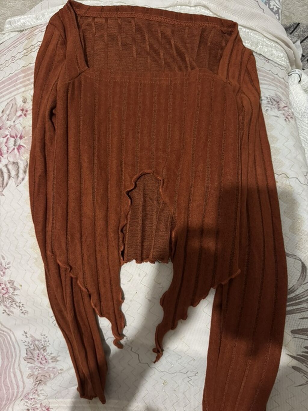 Qadın geyimləri birlikdə satılır, ayrı-ayrılıqda satılmır. Hamısı — Kostyum, Bakı (8)