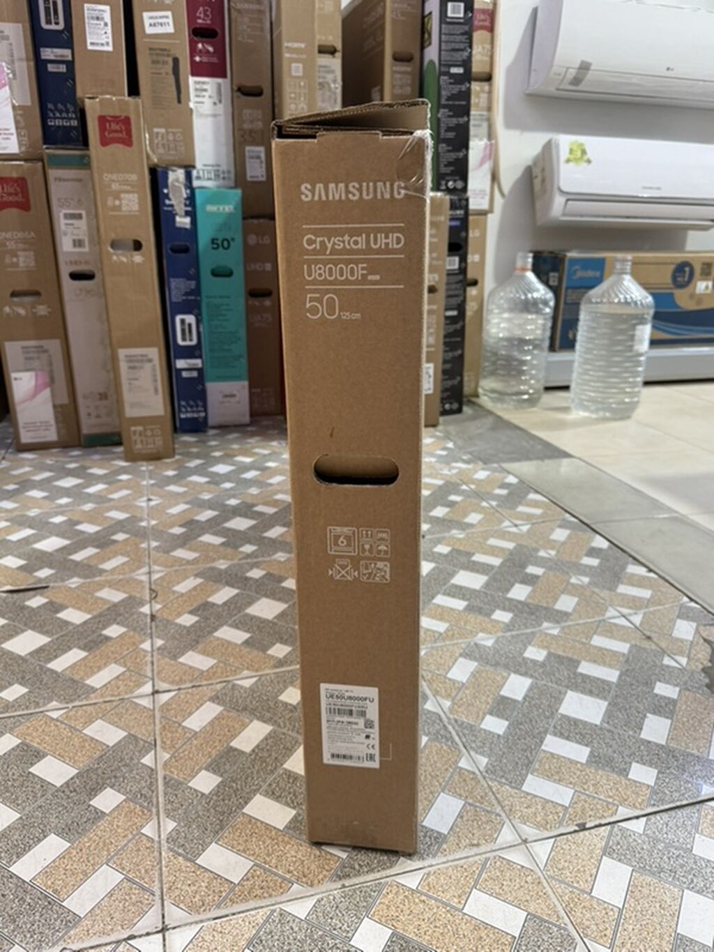 Samsung Crystal UHD U8000F — 50 düym (125 sm) TV Əsas xüsusiyyətlər — Televizorlar, Bakı (2)