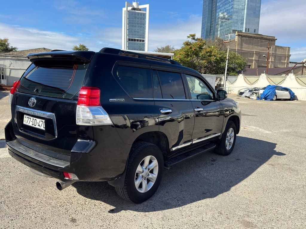 Toyota Land Cruiser Prado, 2.7 L, 2010 il, 246 000 km 77-DD-470 — Avtomobillər, Bakı (4)