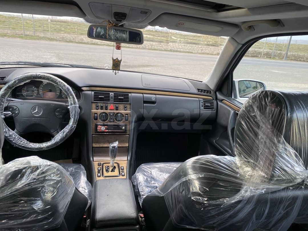 2001 Mercedes-Benz E-Class, 2.7 L, 2001, 232,000 km — Avtomobillər, Bakı (6)