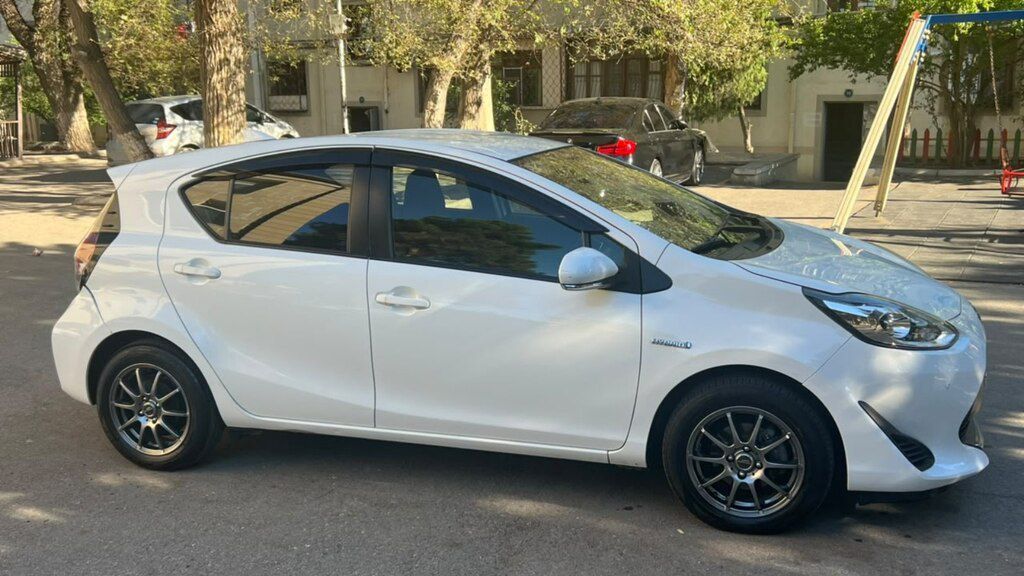 Toyota Aqua, 1.5 L, 0.9 kWh, 2020 il, 110 000 km — Avtomobillər, Bakı (5)