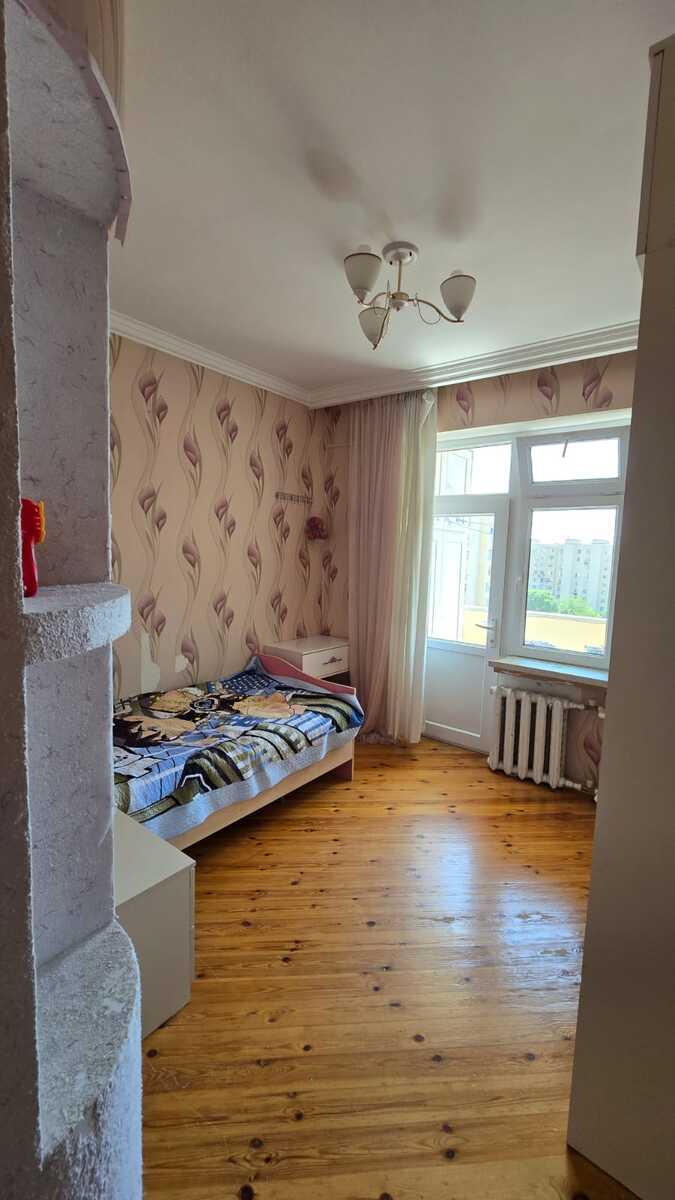 Satılır 4 otaqlı köhnə tikili 100 m² — Mənzil, Bakı (2)