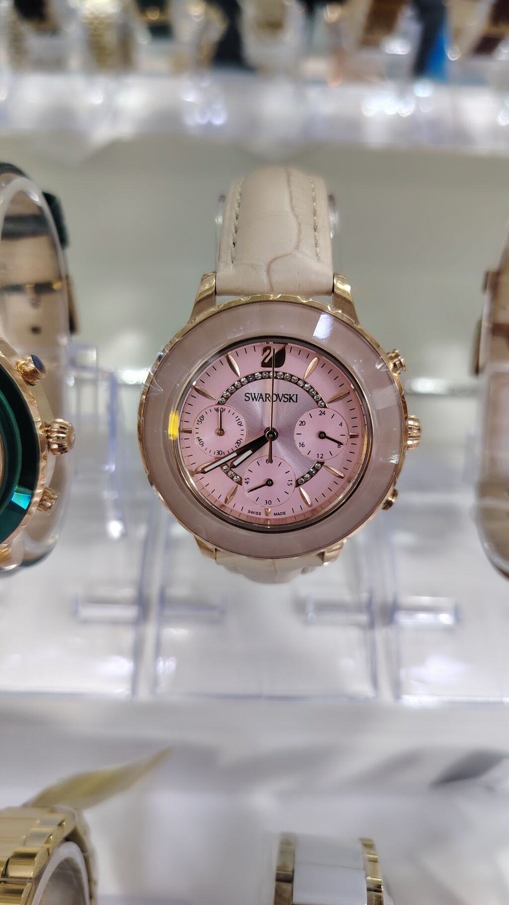 Swarovski qadın qol saatları – Swiss Made - Model: Swarovski qadın — Qol saatları, Masazır (3)