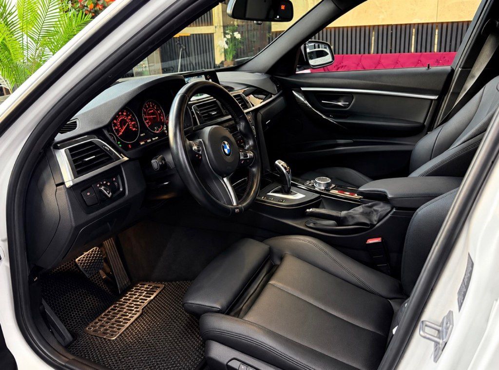 BMW 330, 2.0 L, 2017 il, 61 000 km — Avtomobillər, Bakı (5)