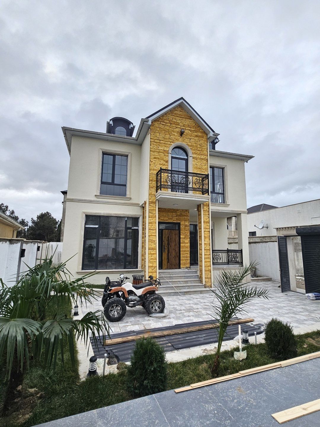 Satılır 4 otaqlı həyət evi/bağ evi 200 m² — Ev, villa, Bakı (4)