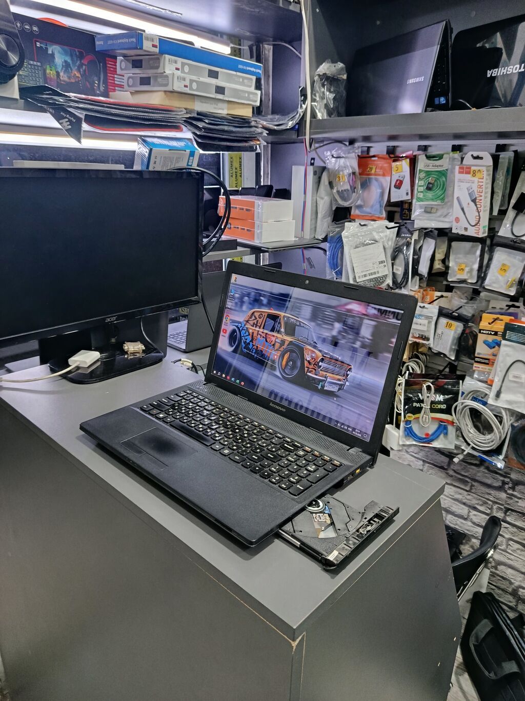 İşlənmiş Lenovo 15.6 AMD E1, 512 GB, Ünvandan götürmə, Ödənişli çatdırılma, Rayonlara çatdırılma — Lenovo, Bakı (3)