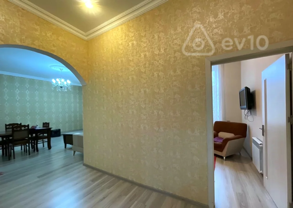 5 otaqlı mənzil, 110 m², 28may metrosunun yani — Mənzil, Bakı (11)