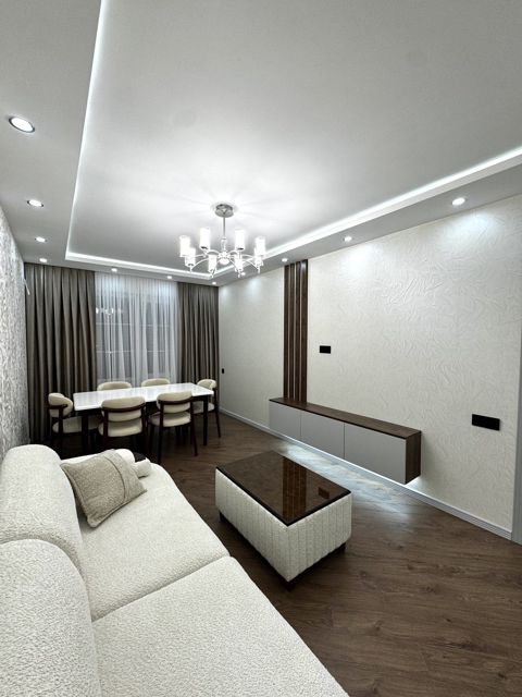 Satılır 3 otaqlı köhnə tikili 80 m² — Bakı