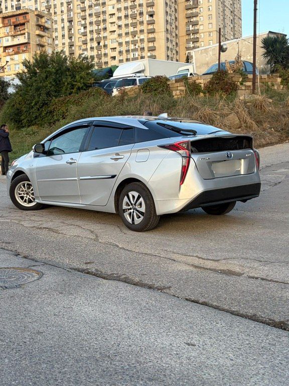 Toyota Prius, 1.8 L, 1.3 kWh, 2016 il, 390 000 km — Avtomobillər, Bakı (5)
