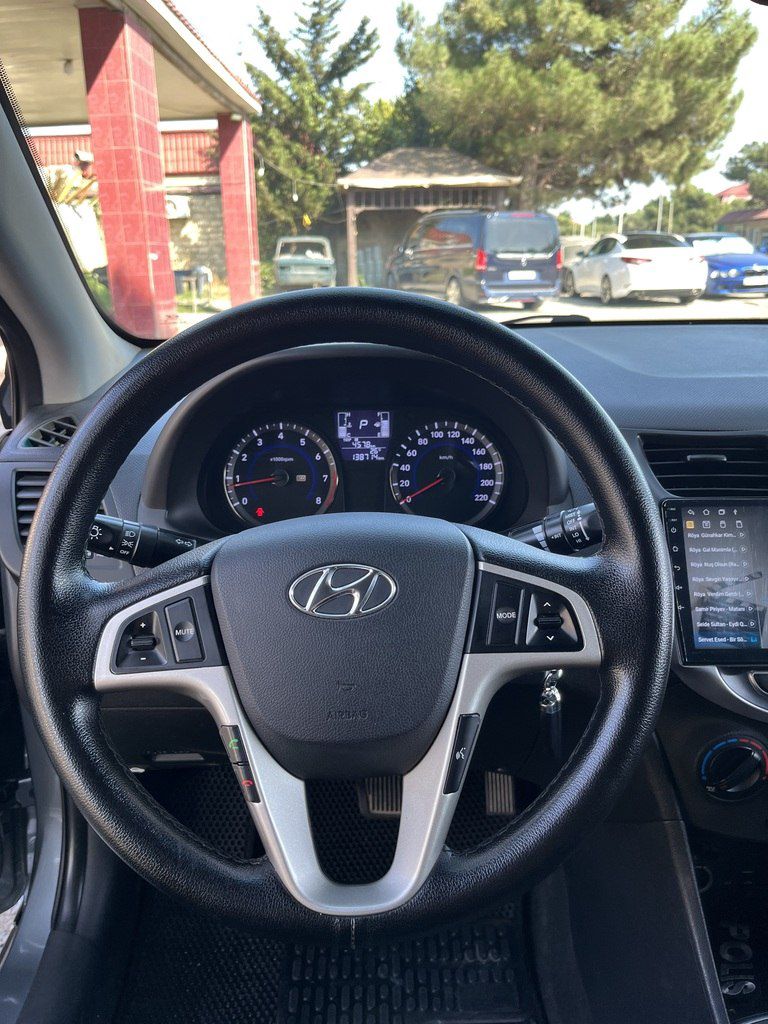 Hyundai Accent, 1.4 L, 2018 il, 138 000 km — Avtomobillər, Bakı (9)