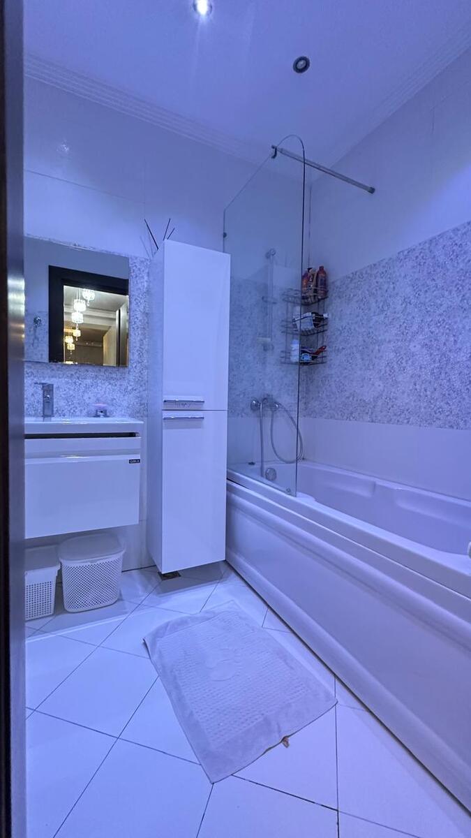 Satılır 3 otaqlı yeni tikili 140 m² — Mənzil, Bakı (9)
