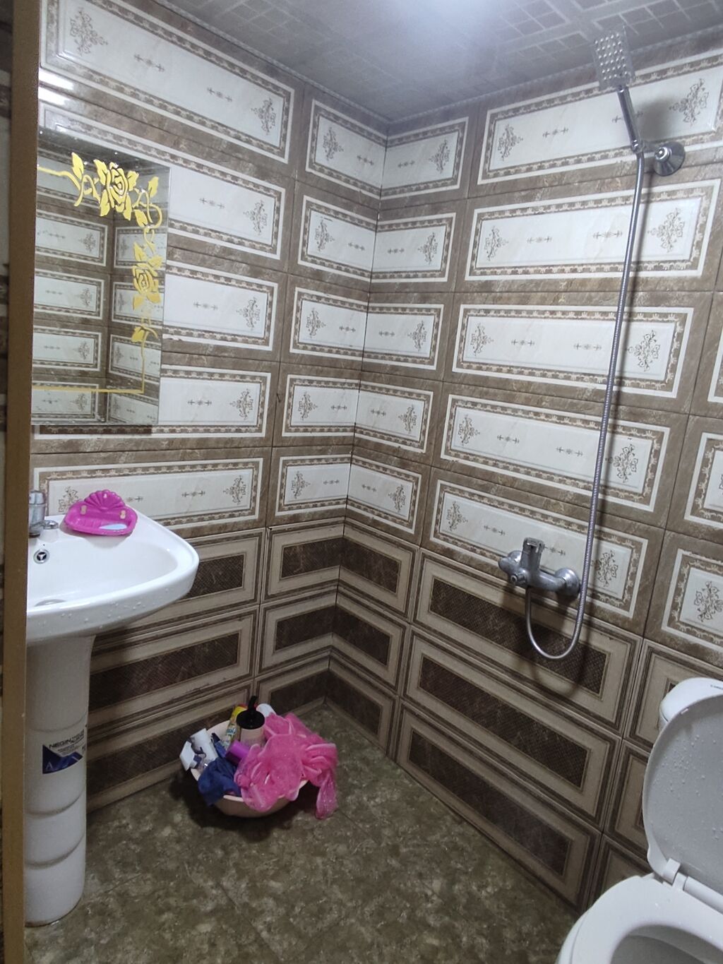 Xirdalanda cume mescidi terefde xanım otaq isliyen olsun yas heddi 30 — Ev, villa, Xırdalan (2)