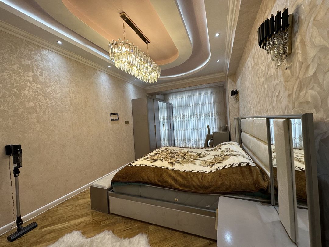 Satılır 4 otaqlı yeni tikili 196 m² — Mənzil, Bakı (8)