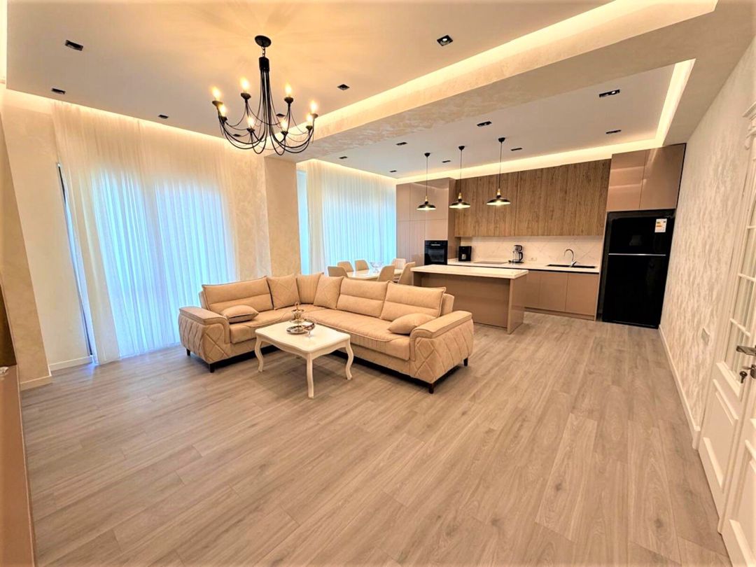 İcarəyə verilir 4 otaqlı yeni tikili 190 m² — Mənzil, Bakı (2)