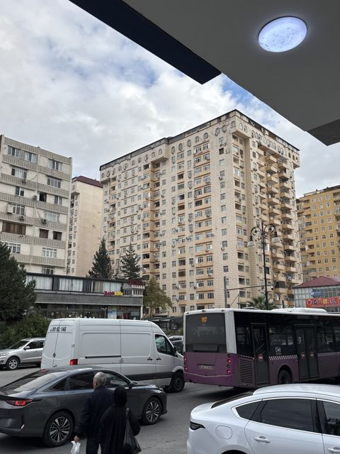 İcarəyə verilir 3 otaqlı yeni tikili 110 m² — Bakı