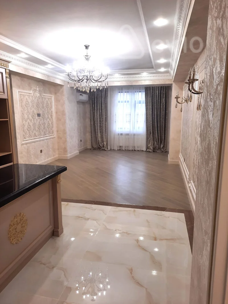 3 otaqlı mənzil, 130 m², mirqasımov — Bakı