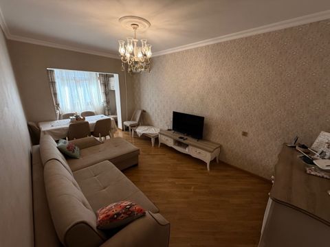 Satılır 2 otaqlı köhnə tikili 65 m² — Bakı