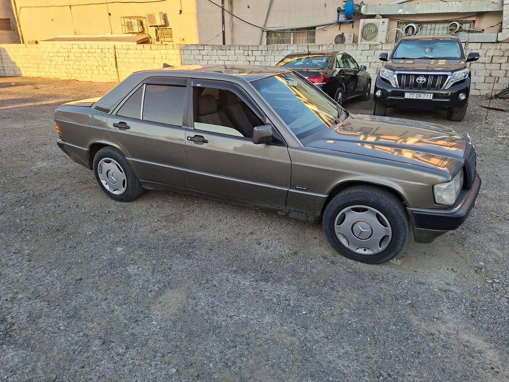 Mercedes 190, 2.0 L, 1990 il, 382 000 km — Avtomobillər, Bakı (3)